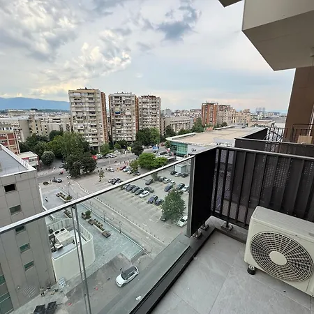 Luxury 52 Diamond Residences * Escópia