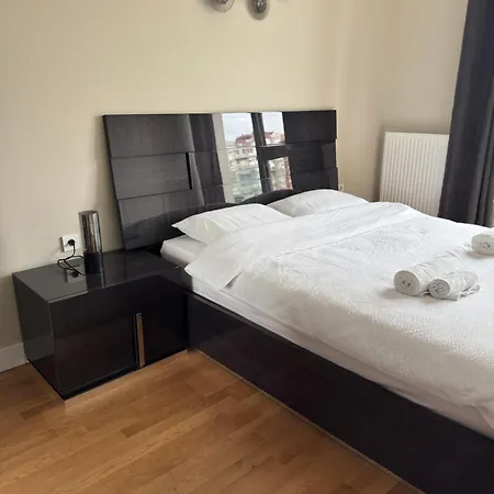 Luxury 52 Diamond Residences Apartamento Escópia