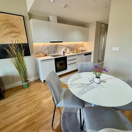 Luxury 52 Diamond Residences * Üsküp