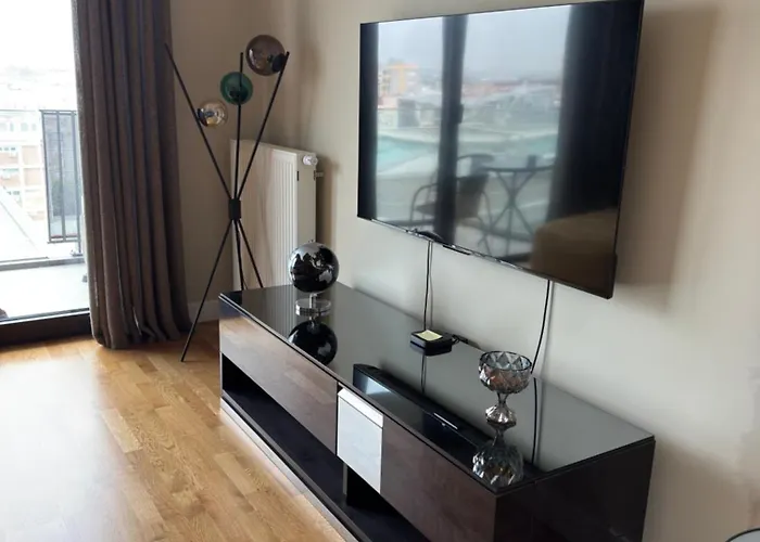 Luxury 52 Diamond Residences