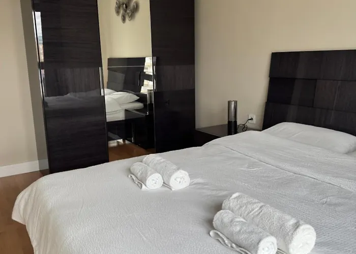 Luxury 52 Diamond Residences Apartment *